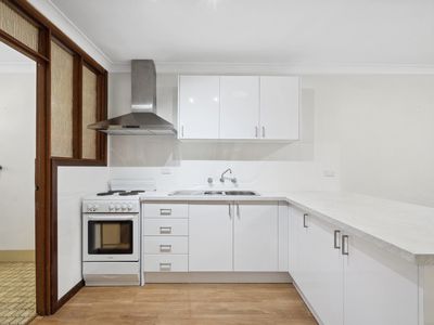 4 / 3 Netley Place, Armadale