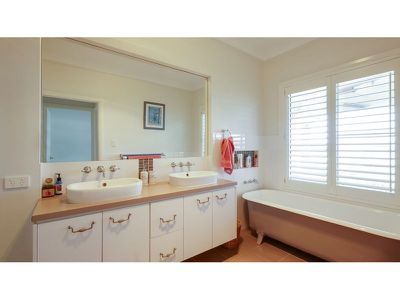 36 Torryburn Way, Dubbo