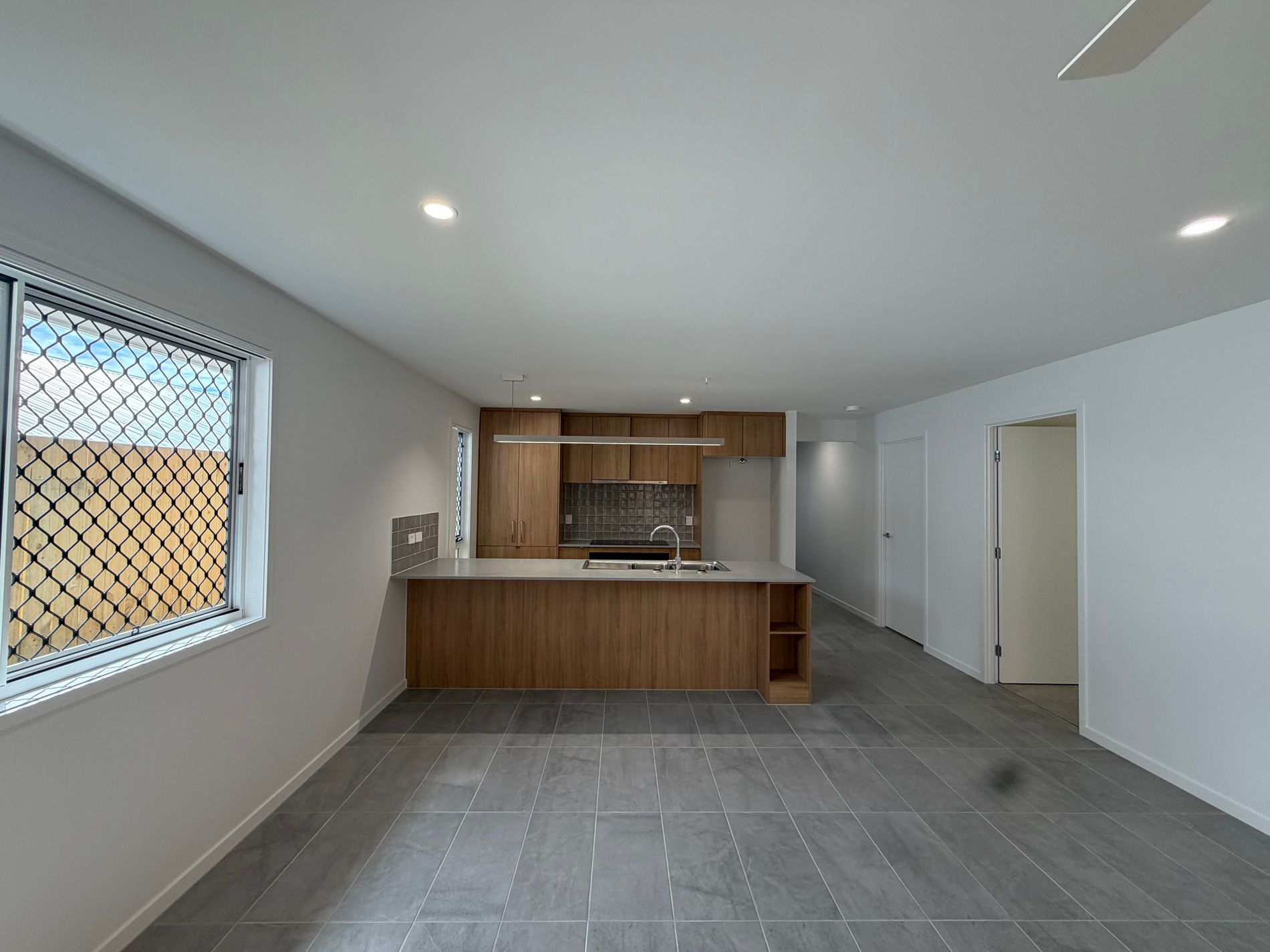 3 Grace Cl, White Rock