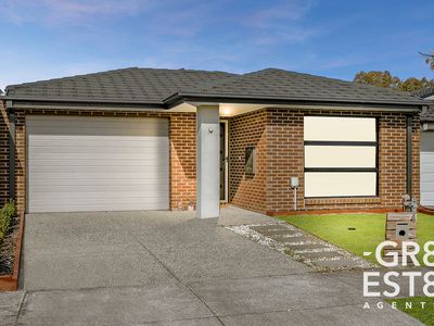 4 AQUATIC DRIVE, Cranbourne West