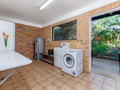 13 Meghan Crescent, Qunaba
