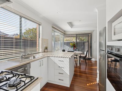 64A London Street, North Perth