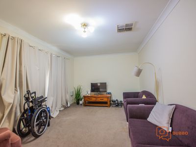 12 Rawson Street, Dubbo