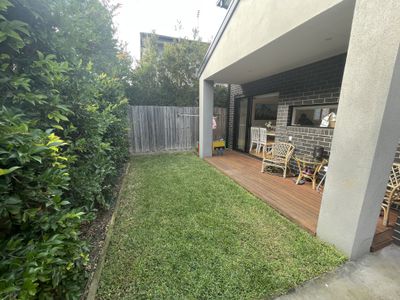 2 / 37 Watt Avenue, Oak Park