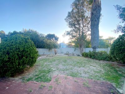 25 Finchley Crescent, Balga