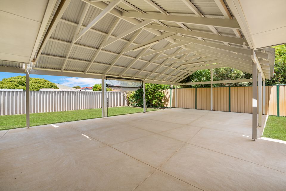 12 Pinedale Way, Safety Bay