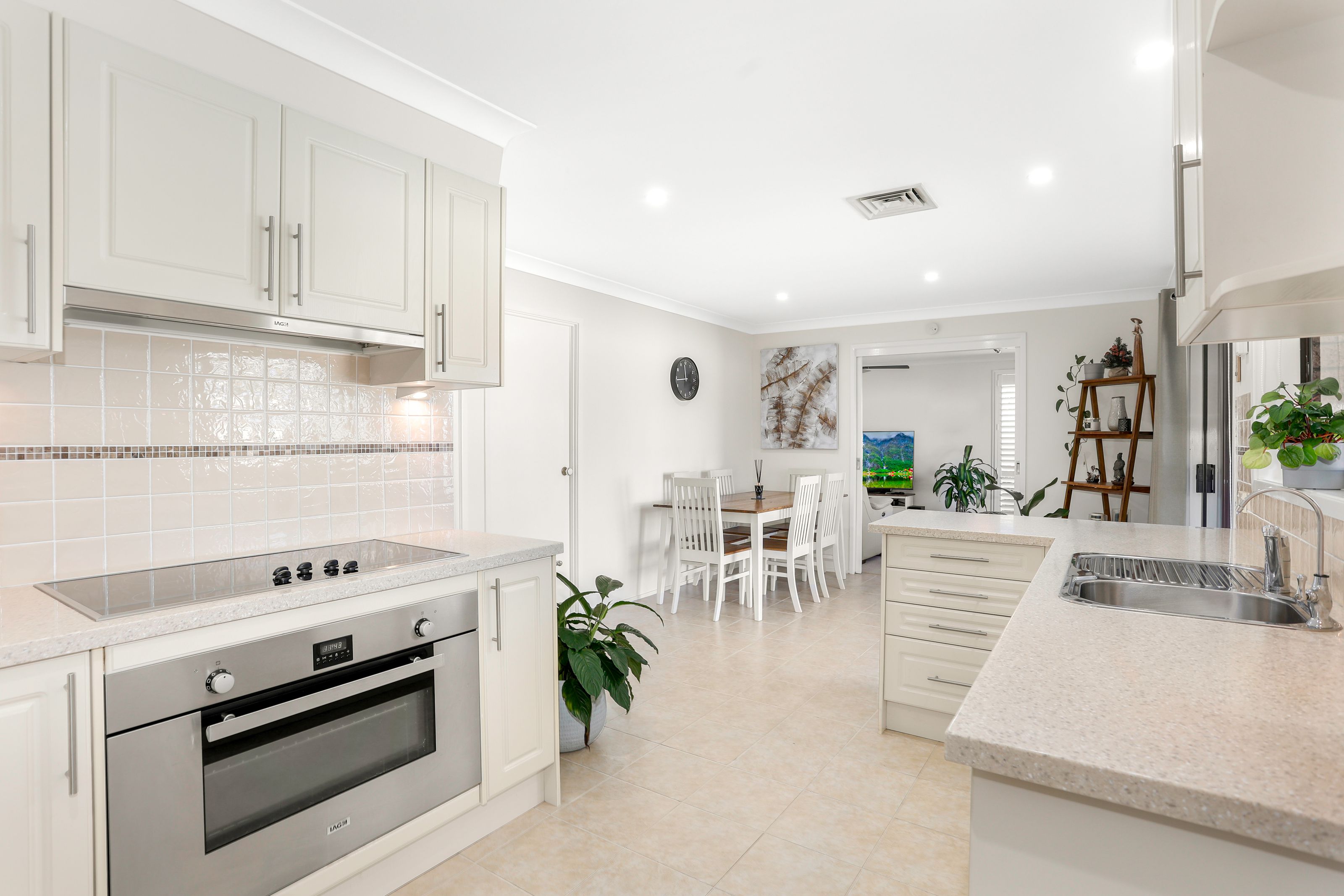 15 Tent Street, KINGSWOOD