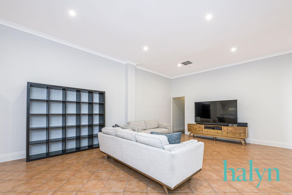 89 Scarborough Beach Road, Mount Hawthorn