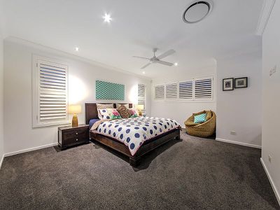 93 Feathertail Pl, Wakerley
