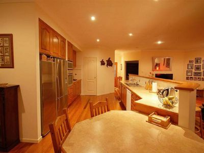 9 Cove Boulevard, River Heads