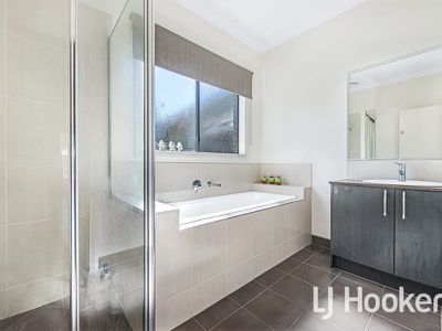 1A Lucerne Court, Narre Warren