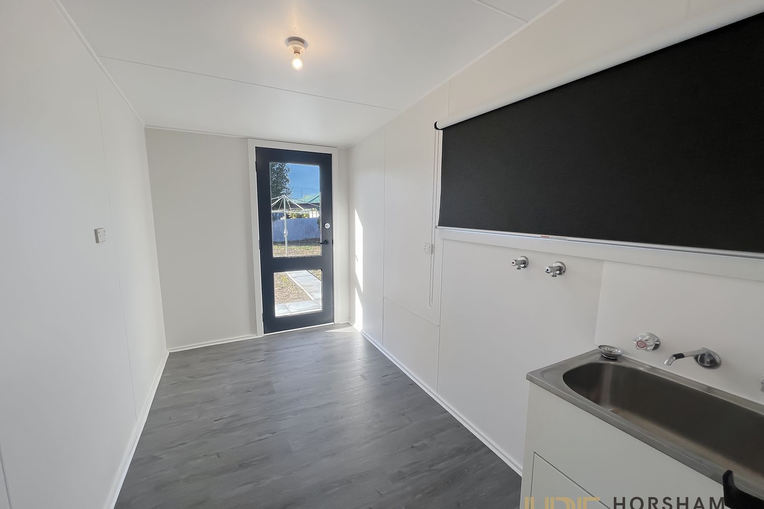 6 Queen Street, Horsham