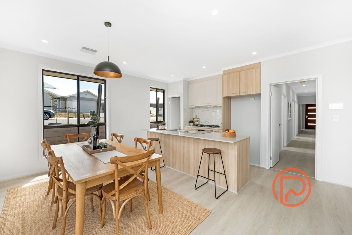 2 MINT DRIVE, Hayborough