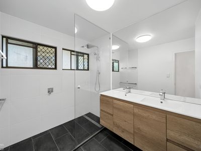315 McCoombe Street, Mooroobool