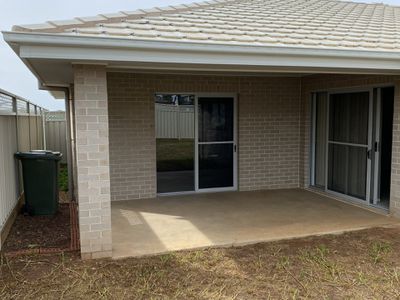 15B Apsley Cresecent, Dubbo