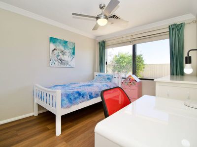 1 Dennis Retreat  , Baldivis