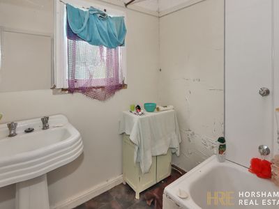 4 Franklin Street, Warracknabeal