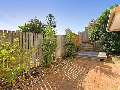 15 / 35 Dennis Road, Springwood