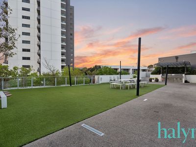 602 / 21 Bow River Crescent, Burswood