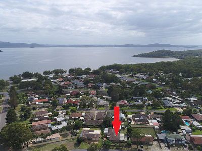 71 Clemenceau  Crescent, Tanilba Bay