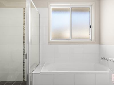 38 Primrose Drive, Hamlyn Terrace