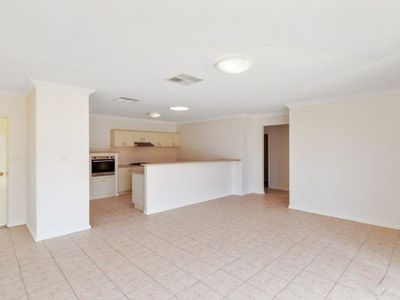 18C Moore Street, Dianella