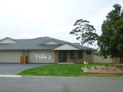 3 / 1A Cedar Grove, Forster