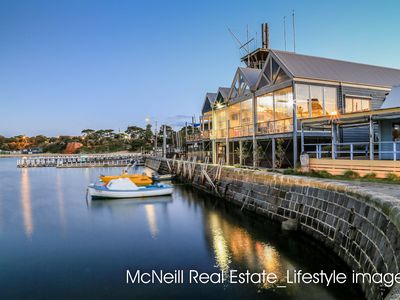 8 Boormanii Drive, Mornington