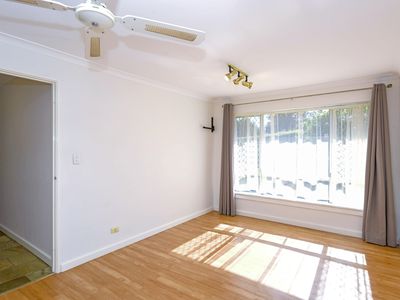 28 Parkway Road, Bibra Lake