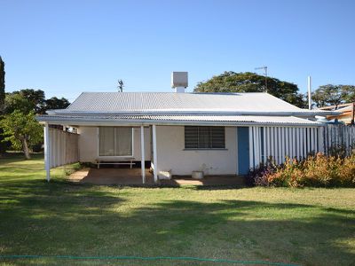157 Eagle Street, Longreach