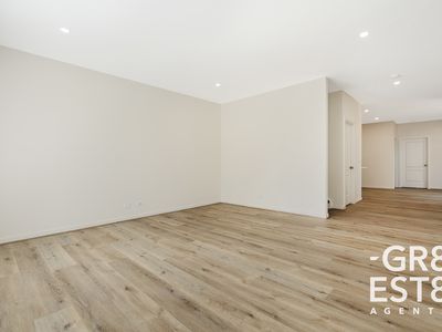 2a & 2b Evelyne Avenue, Cranbourne