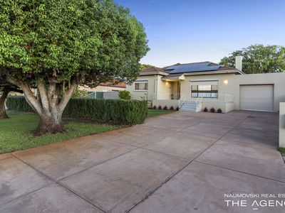 32 Lincoln Road, Morley