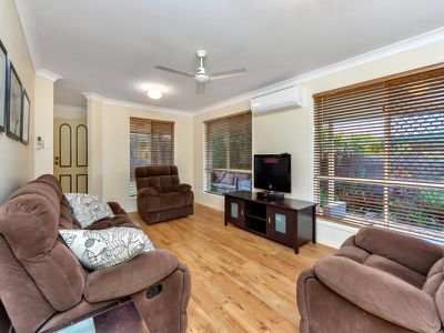 12 Dianthus Place, Flinders View