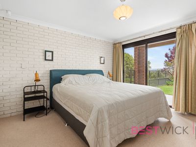 11 Dunrossil Crescent, West Bathurst