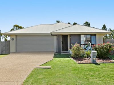 18 Weebah Place, Cambooya