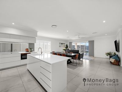 6 Moonie Crescent, Jimboomba