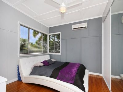 6 Welsby Street, North Booval