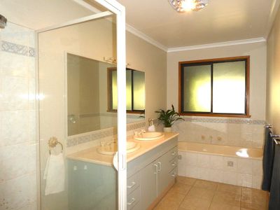 19 Rushworth Rd, Murchison