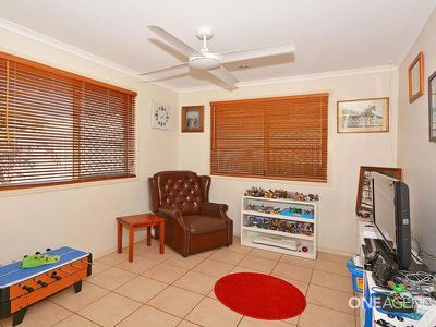9 Myrtle Close, Kawungan