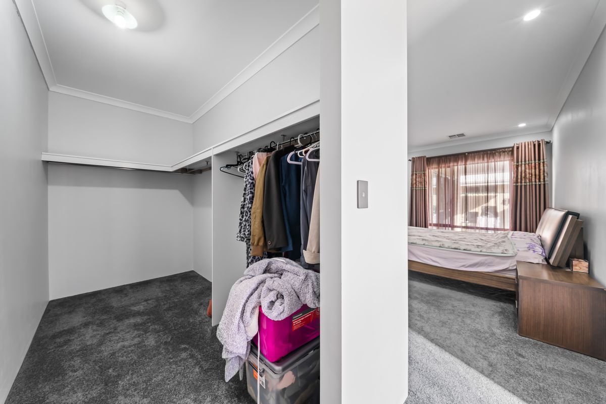 13 Eucalyptus Drive, Hammond Park