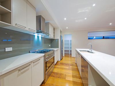 28 Nichols Street, Wakerley