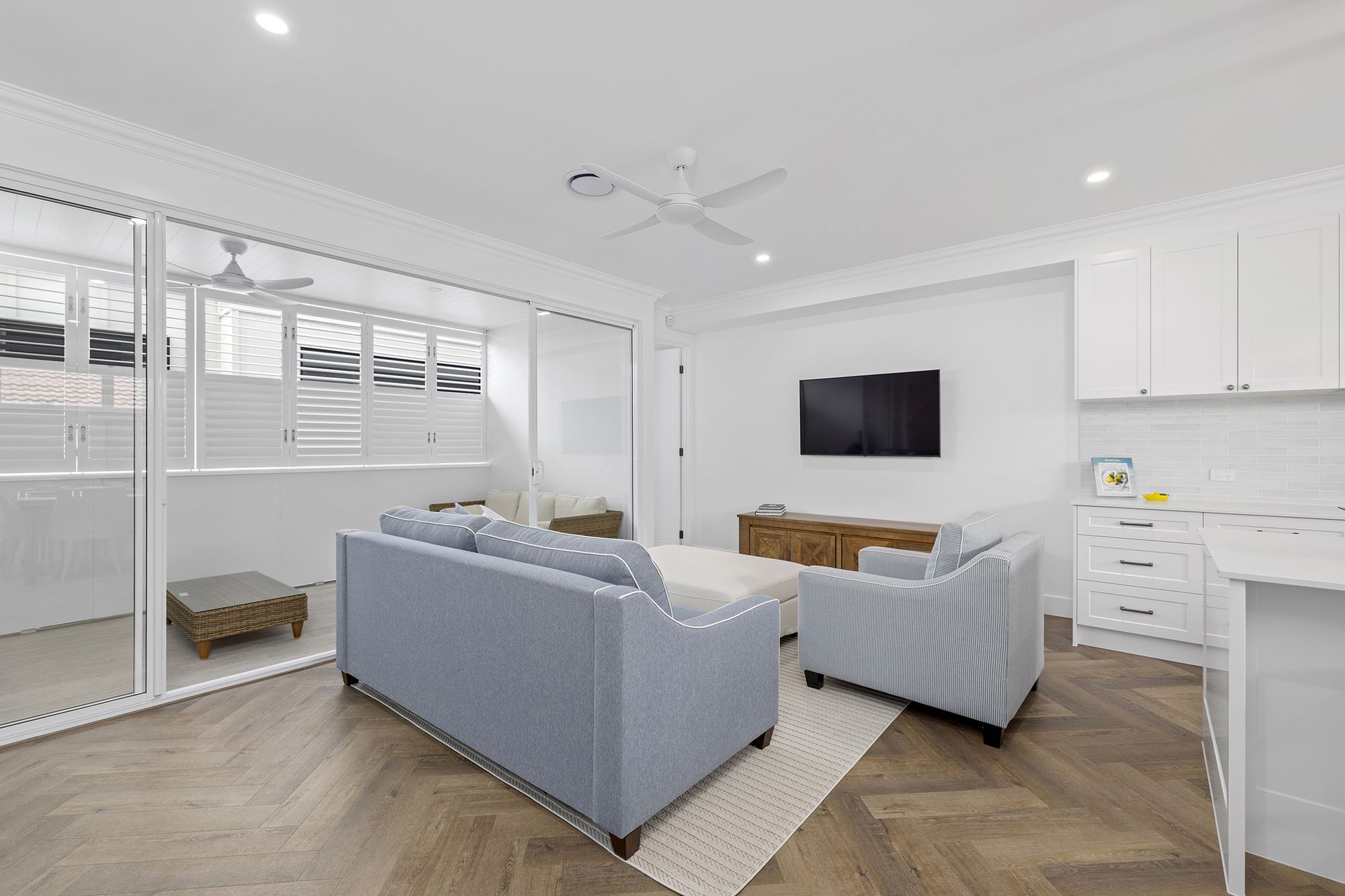 2 / 14 Victor Avenue, Paradise Point