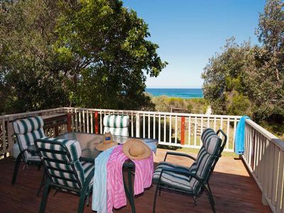 10 Mitchell Parade, Mollymook