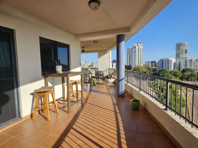 31 / 24 Harry Chan Avenue, Darwin City