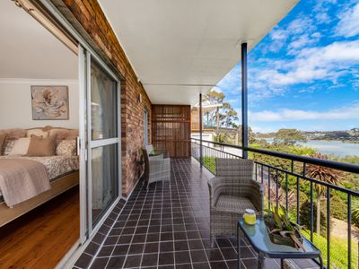 11 Hillcrest Avenue, North Narooma
