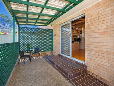 42 Devonshire Crescent, Oak Flats