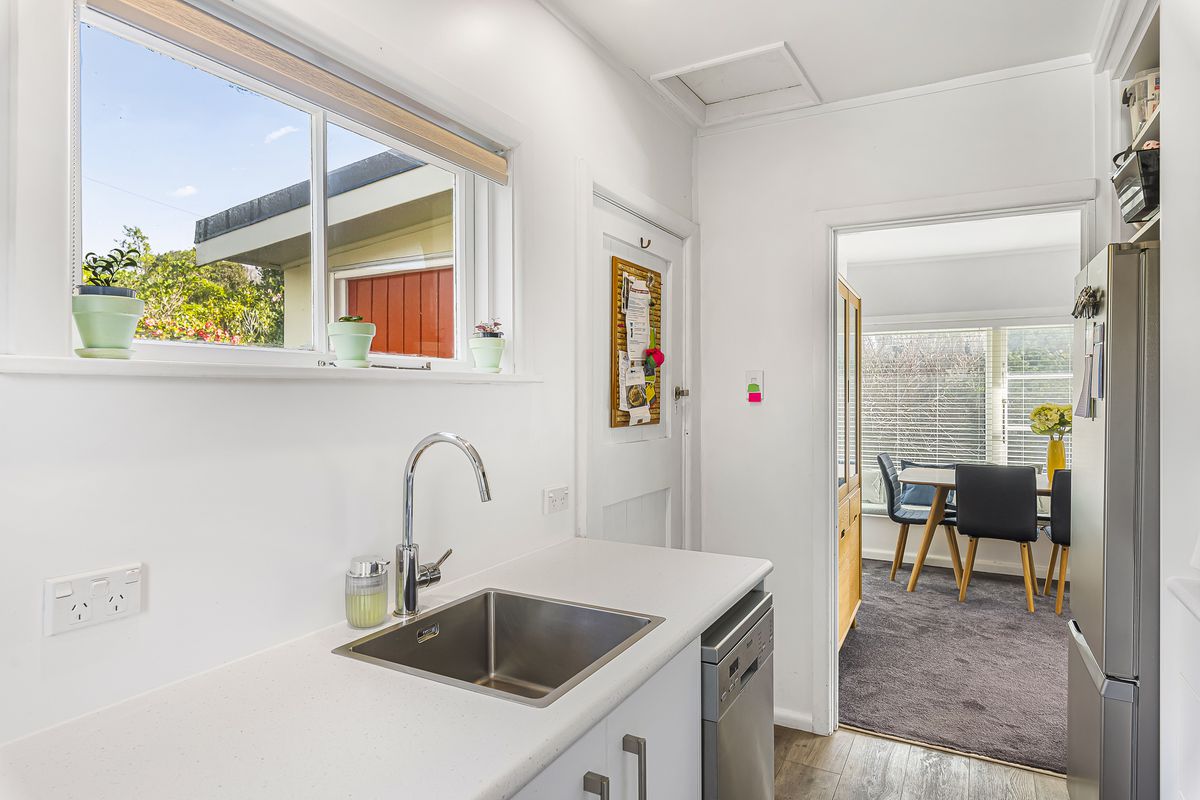 25 Golf Road, Paraparaumu Beach