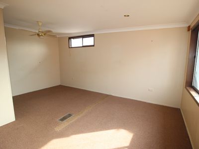 5 Cox Parade, Mount Warrigal