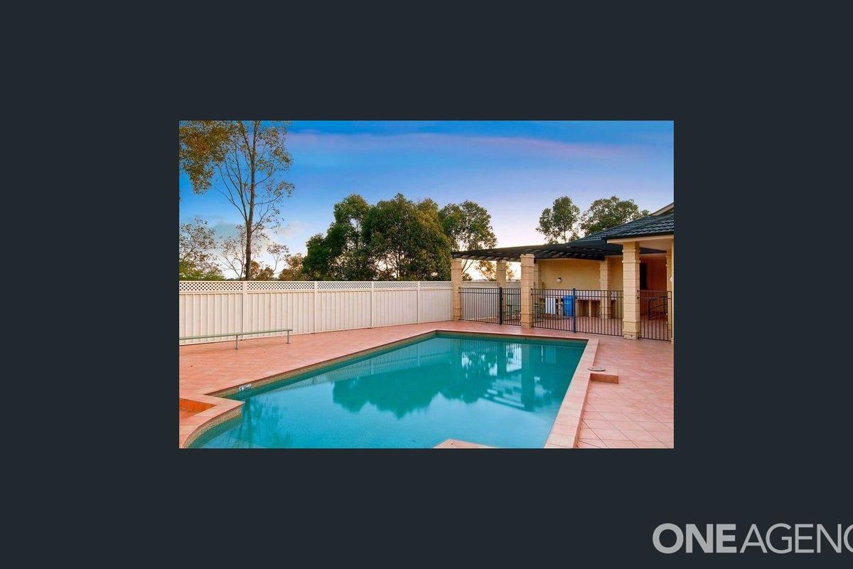10 Governor Place, Winston Hills
