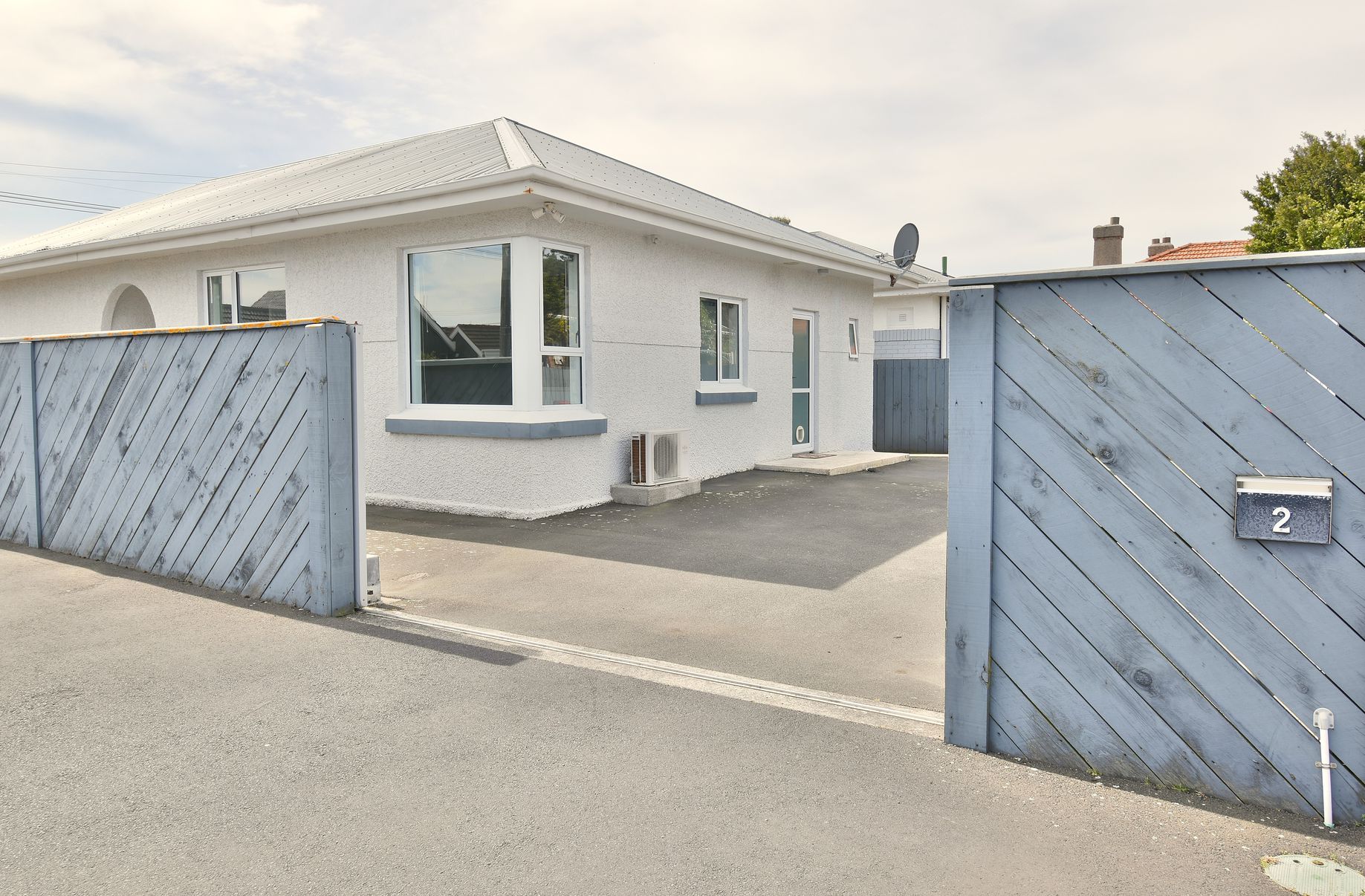 2 Cashel Street, South Dunedin